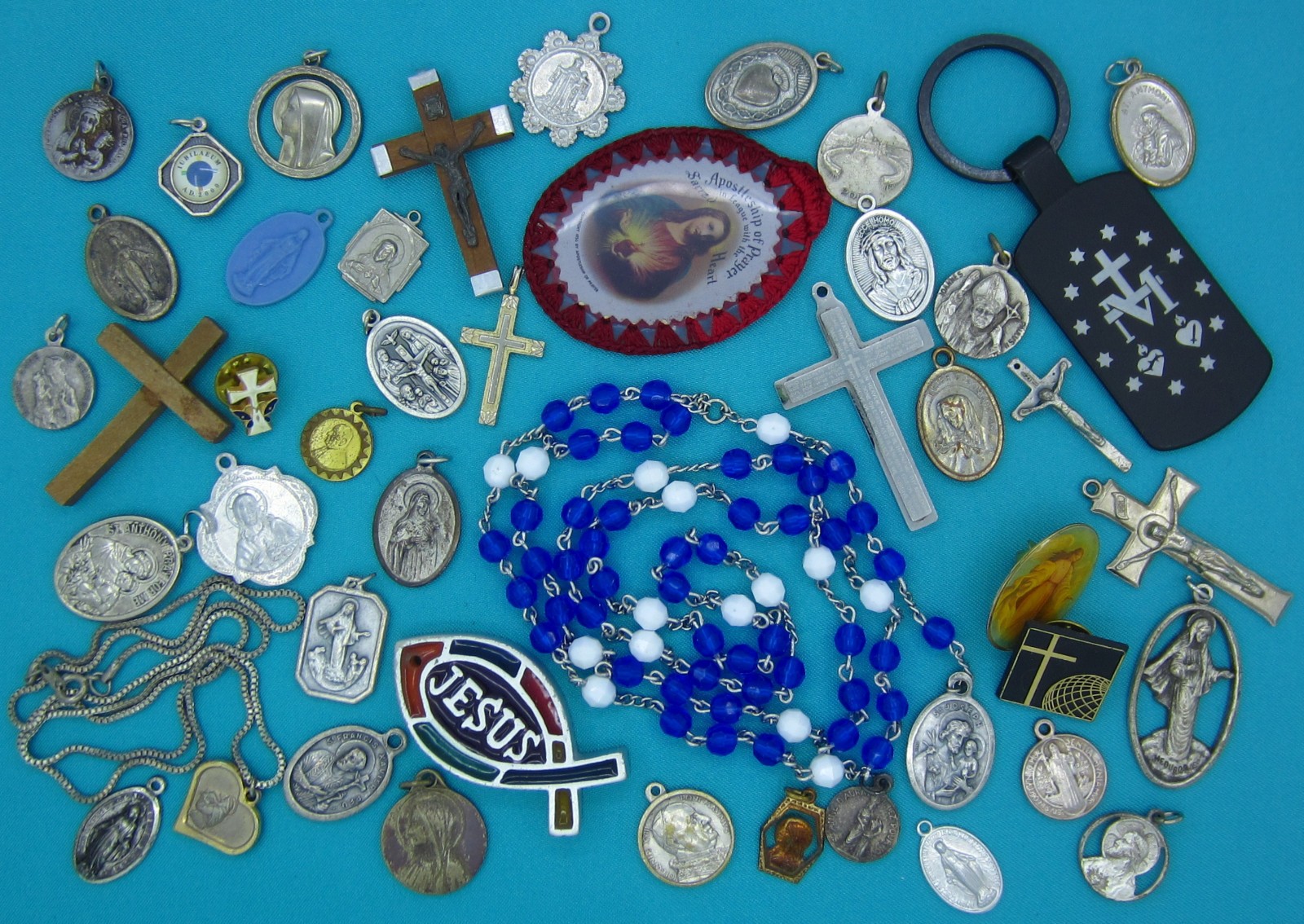 Lot Medals Chaplet Mary Jesus Preowned Items Vintage To Now Religious Catholic