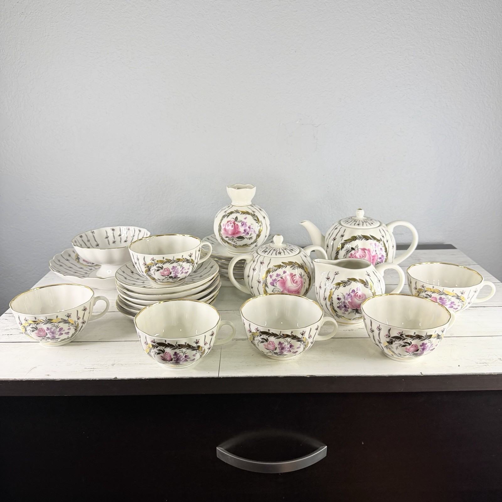 USSR Lomonosov 22kt Gold Trim Porcelain Tea Set Rare Floral Pattern 26 pieces