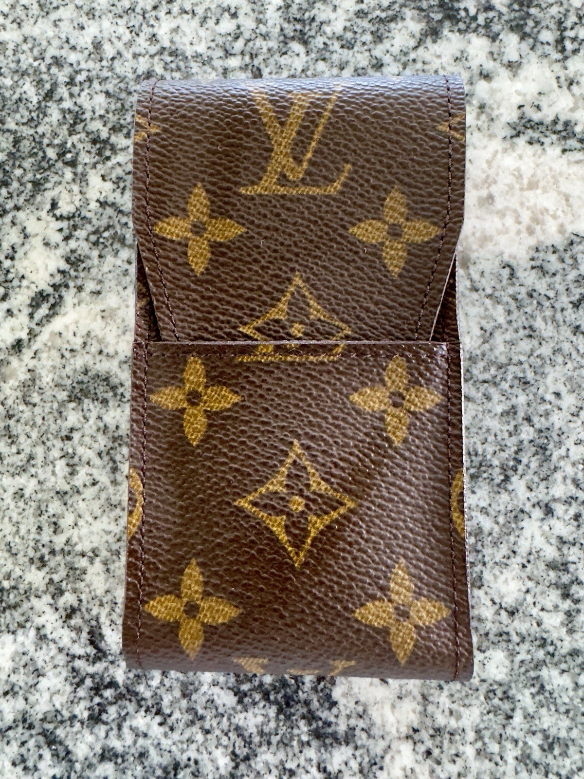 Louis Vuitton Monogram Tobacco Case Holder Excellent Condition w/ Entropy COA