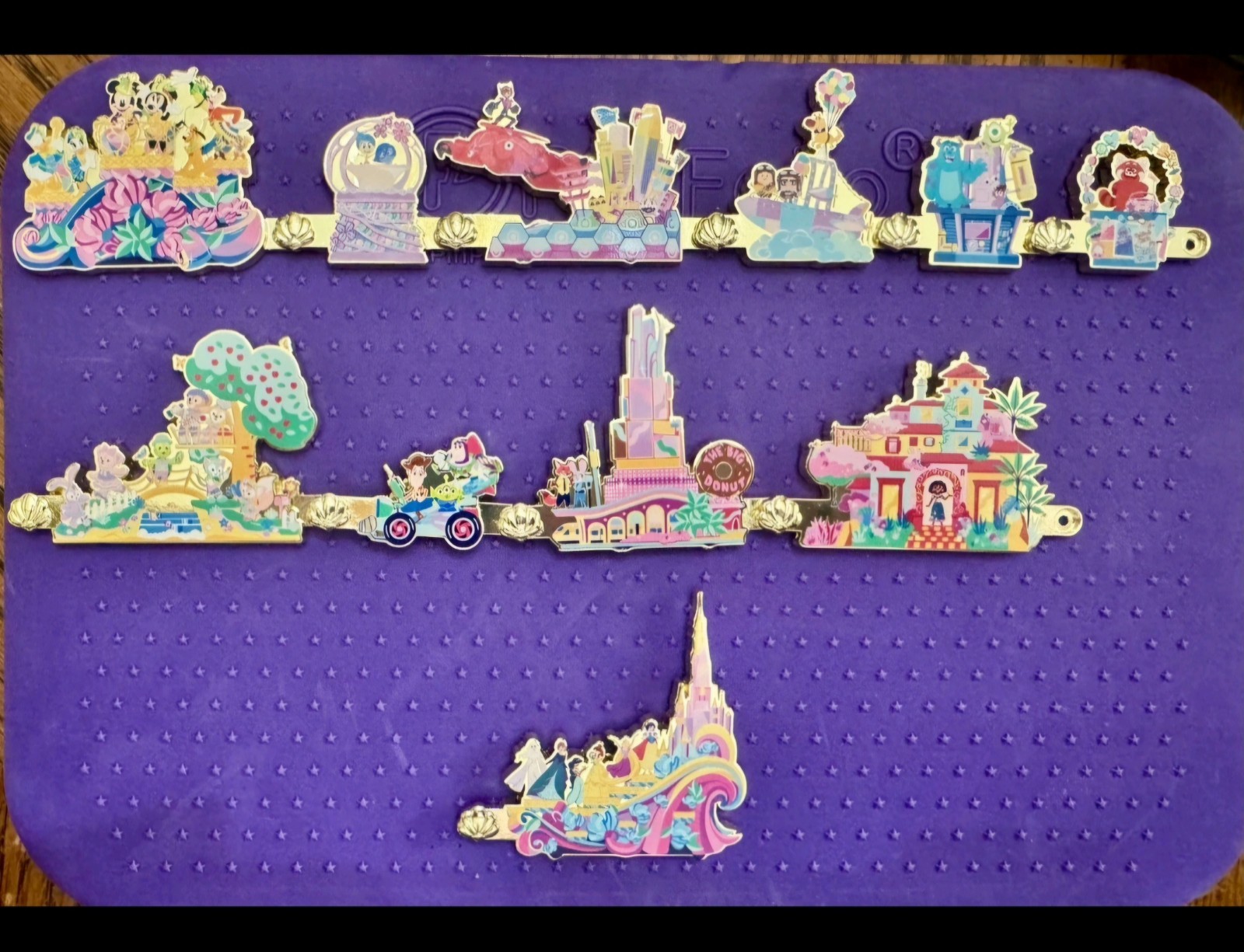 Hong Kong Disneyland - 20th Anniversary Parade Pin Full Set - 11 Pins