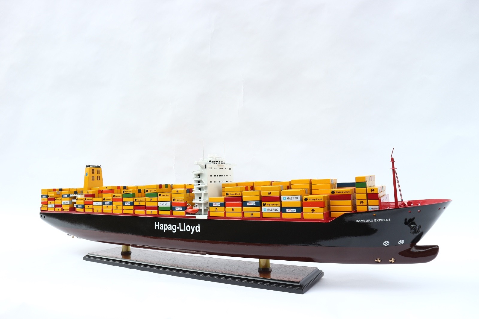Model ship HAPAG LLOYD HAMBURG EXPRESS