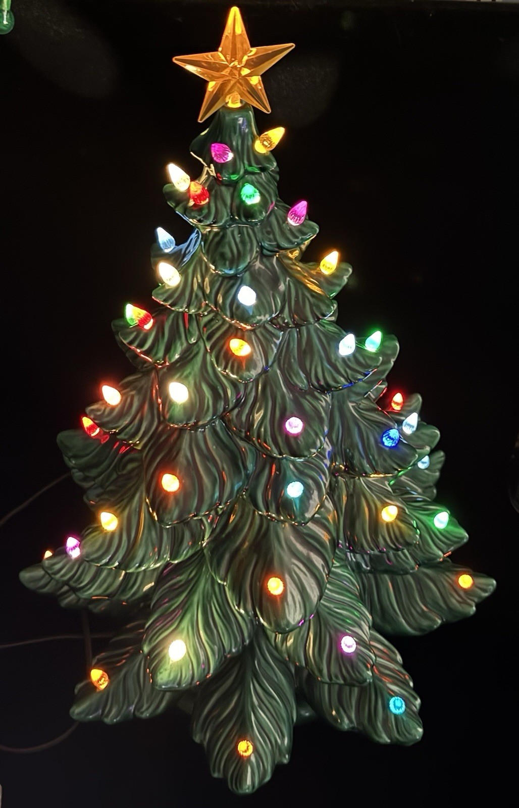 Vintage 1977 Ceramic Christmas Tree 24” With Star 2- Tier ATLANTIC MOLD W/music