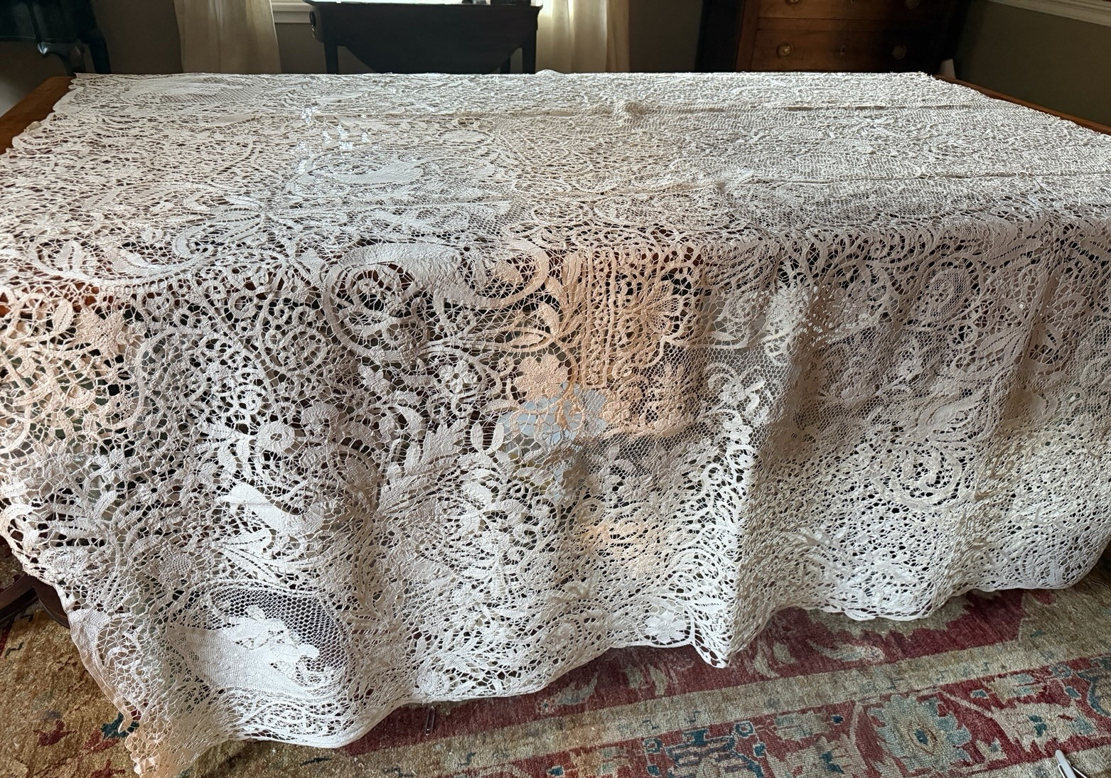 ANTIQUE NET LACE BOBBIN FIGURAL TABLECLOTH FIGURES DEER BIRDS BANQUET 64\