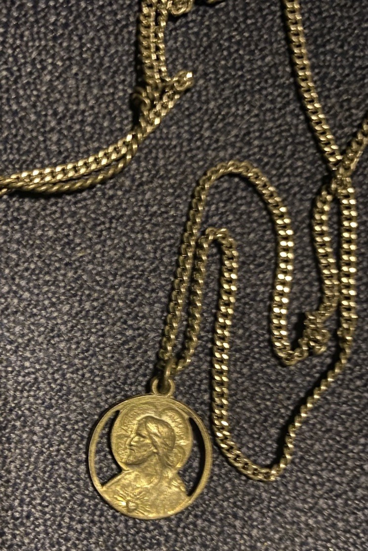 Vintage Necklace Medal Pendant Sacred Heart Jesus Religious Christian 24” Chain