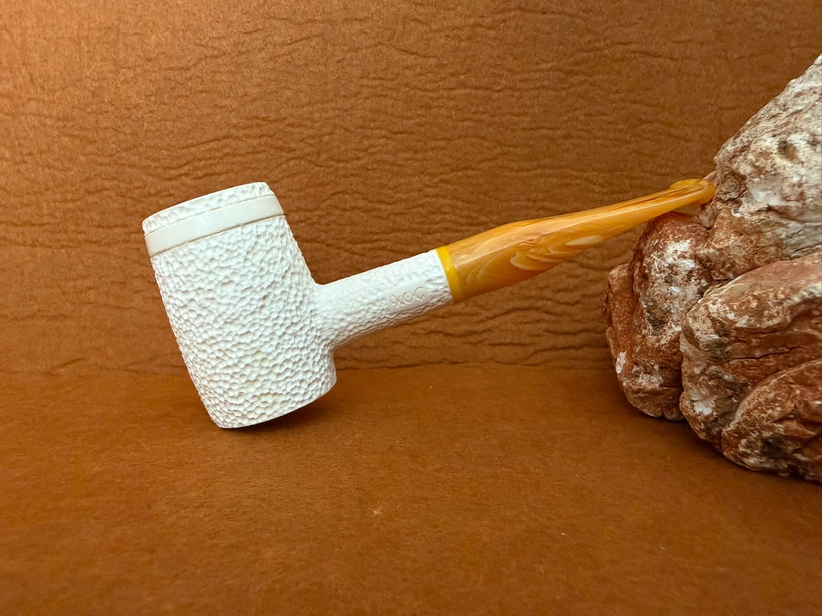 Barrel Exclusive Rustication Meerschaum Pipe  Acrylic Stem with Fitted Case