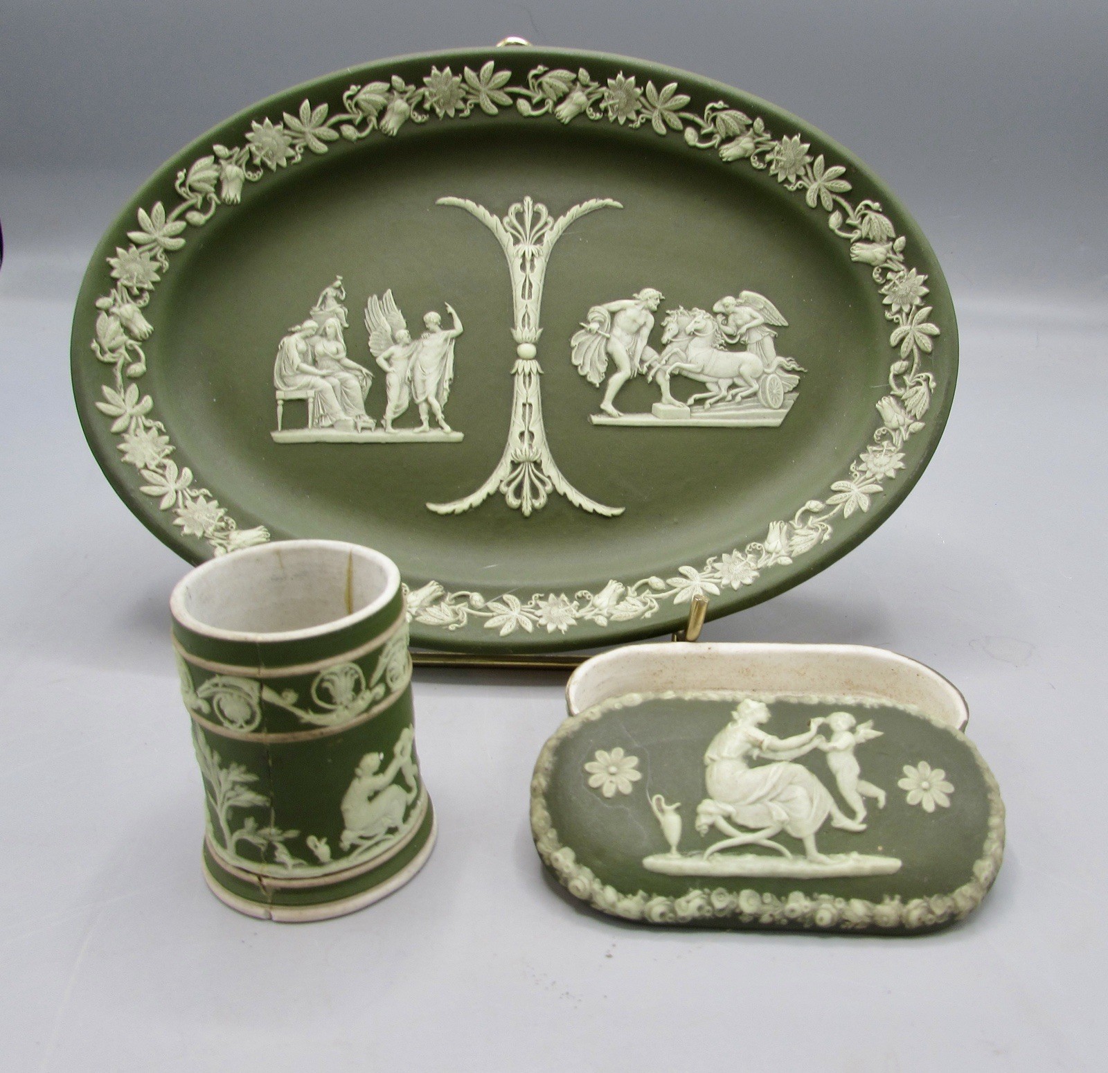 4 Wedgwood Olive Green Jasperware Plate Trinket Box Cup Some Damage Rare Color
