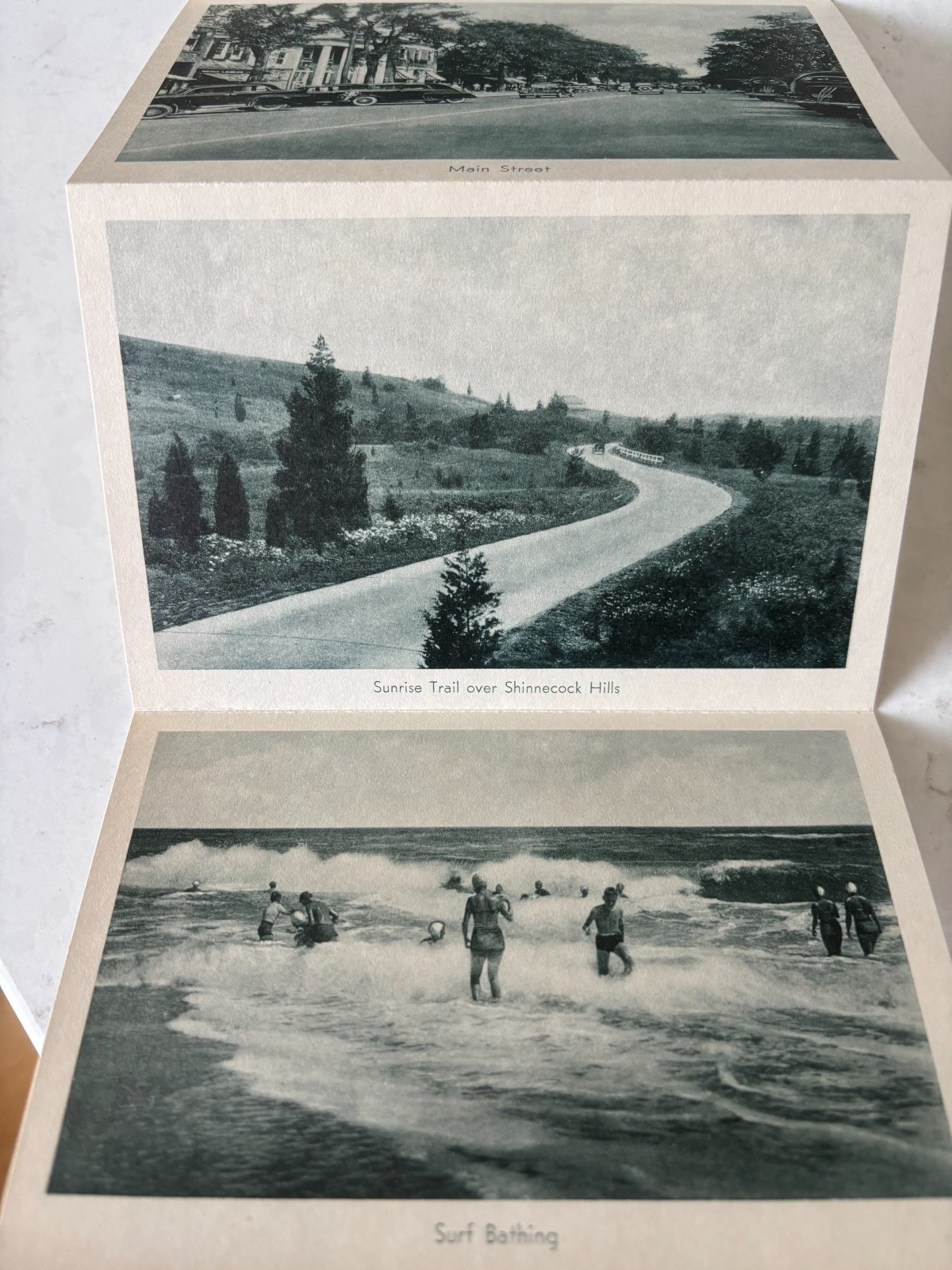 C1930 MULTIVIEW VIEW PULL OUT POSTCARD SOUTHAMPTON LONG ISLAND NY MAIN ST /BEACH