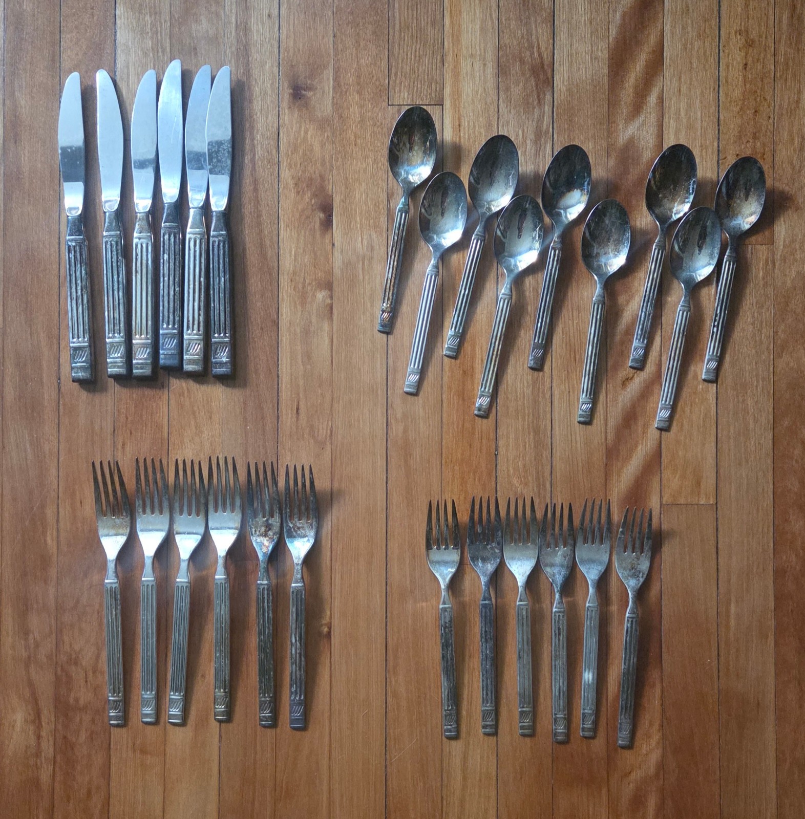Vintage Oneida United Airlines Silverplate Flatware Set 27 Pc Knives Forks Spoon