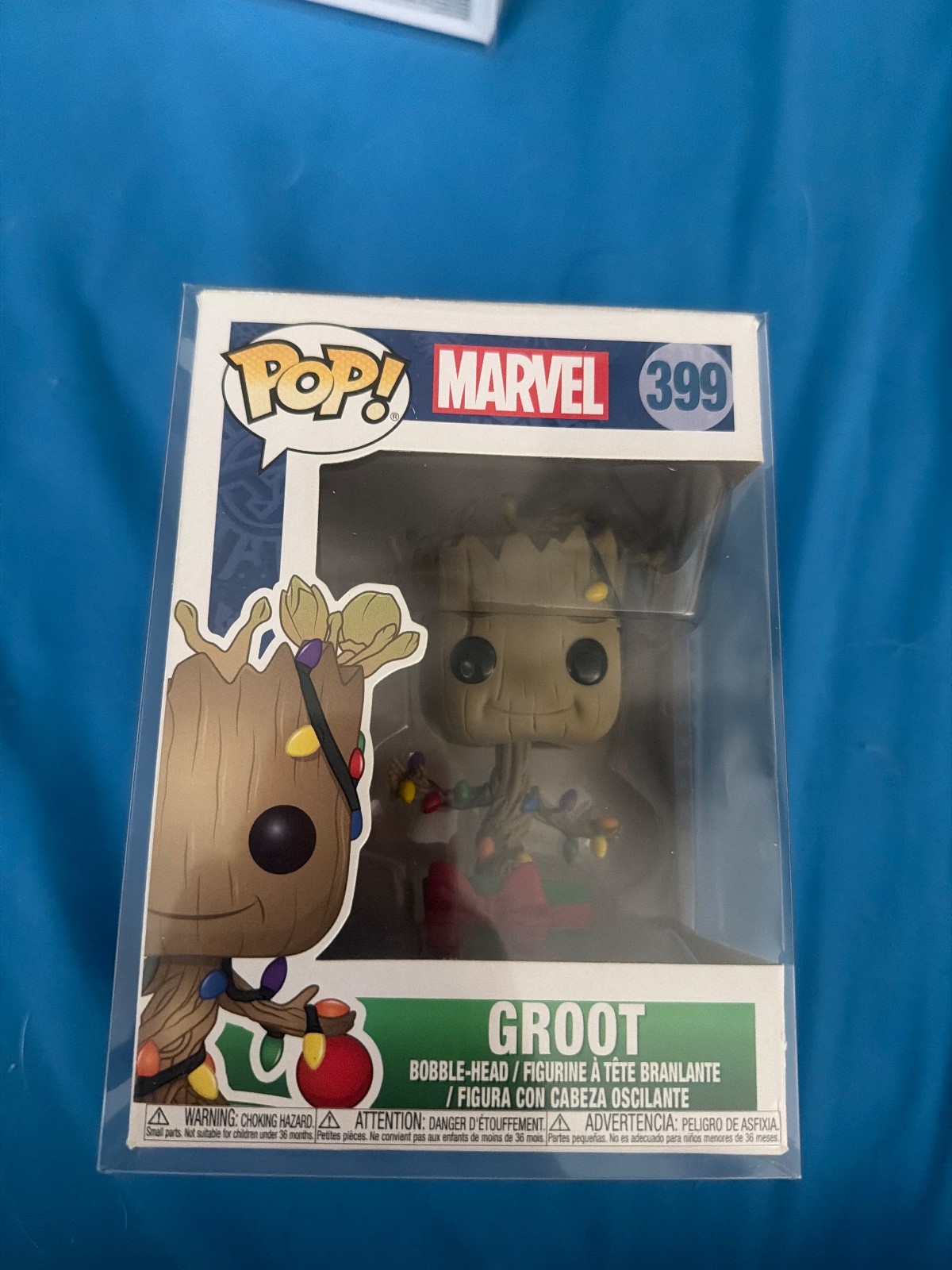 Funko Pop Marvel - Groot (Holiday) #399 Vinyl Figure with Pop Protector