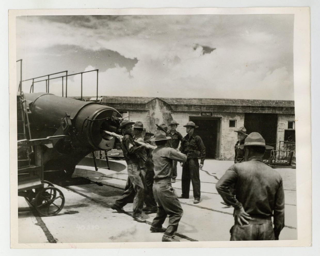 Philippines Artillery Unit 1941 WWII US Army Combat Battery Type 1 Photo J16172