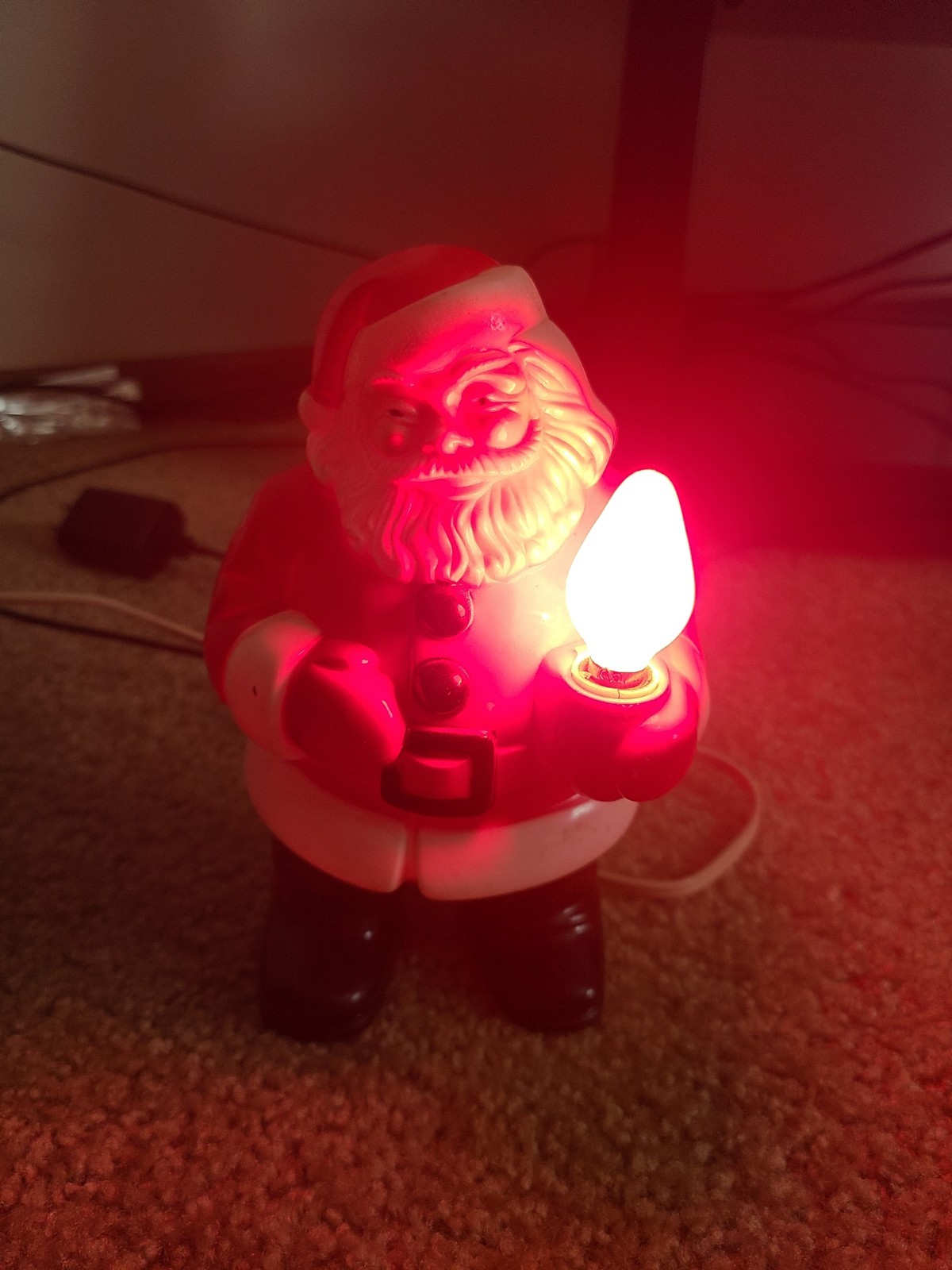VINTAGE '50s ROYALITE LIGHTED PLASTIC SANTA CLAUS.