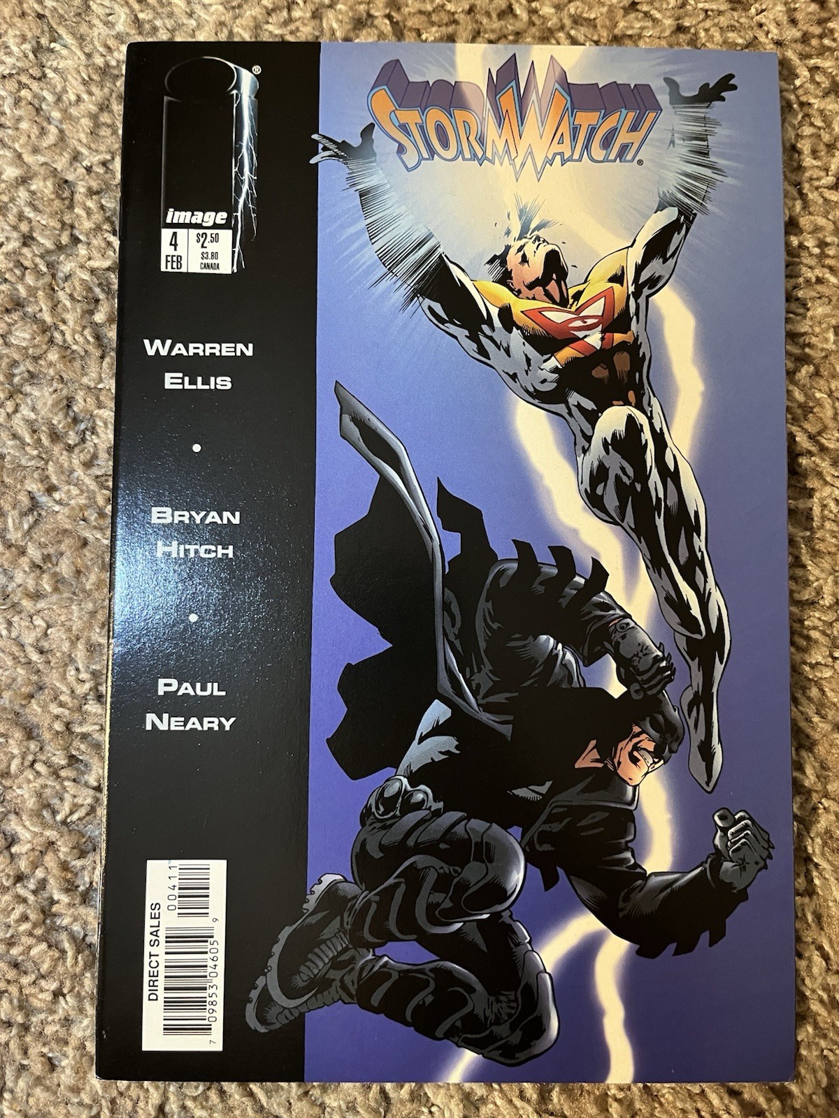 STORMWATCH #4 (1ST APPEARANCE OF APOLLO & MIDNIGHTER) BRYAN HITCH COVER