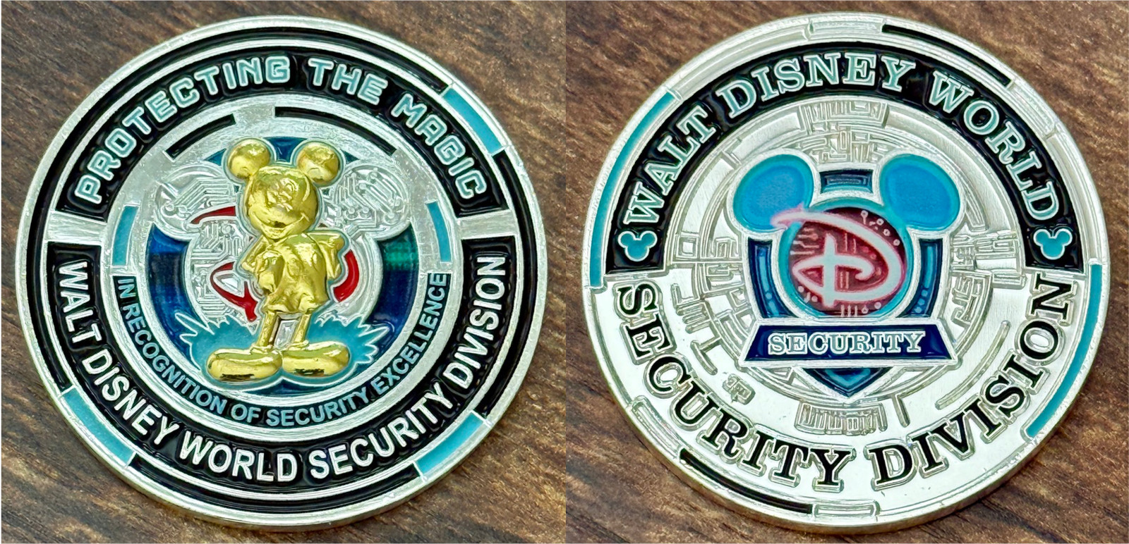 *NEW* Walt Disney  World Security Golden Mickey Glow In The Dark Challenge Coin