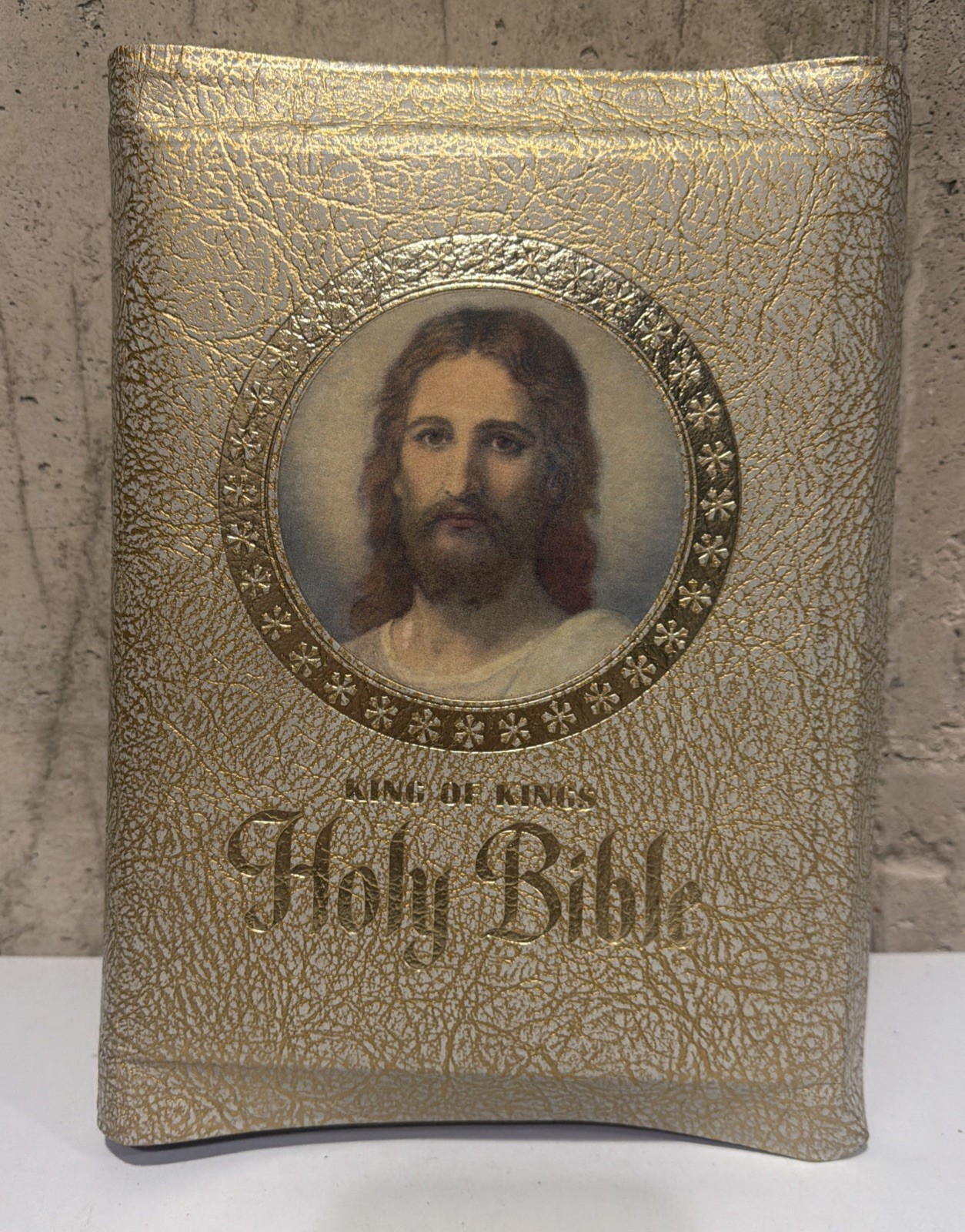 1959 King of Kings Holy Bible Clarified Edition, Gold Cover, Illustrated Vintage