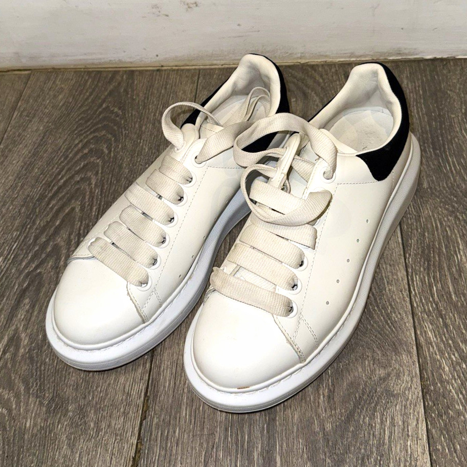 Alexander McQueen Oversized Sneaker Men’s Low Top Lace-Up White/Black