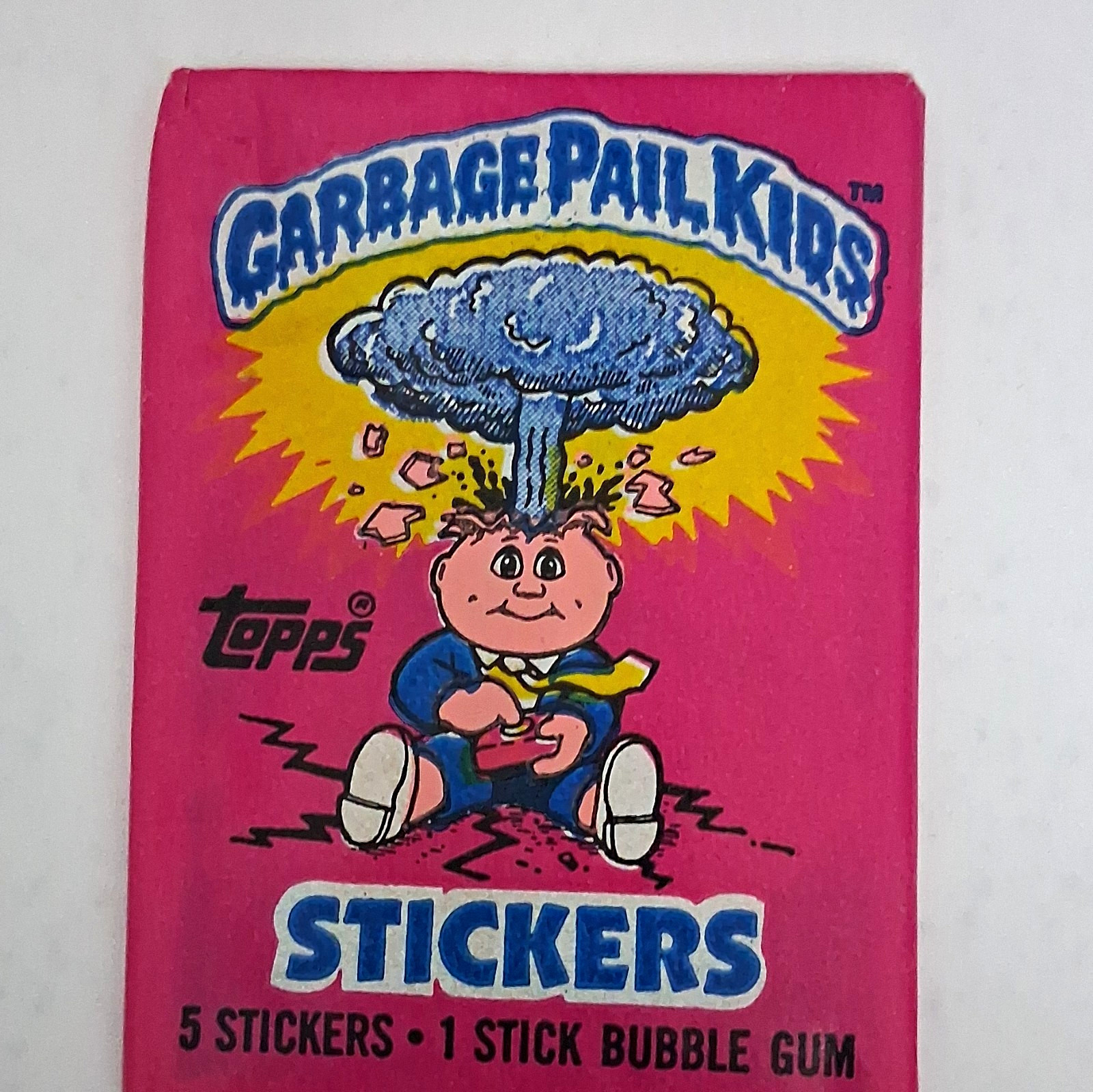 Topps Garbage Pail Kids 1985 Sealed Sticker Pack 5 Stickers + Bubble Gum