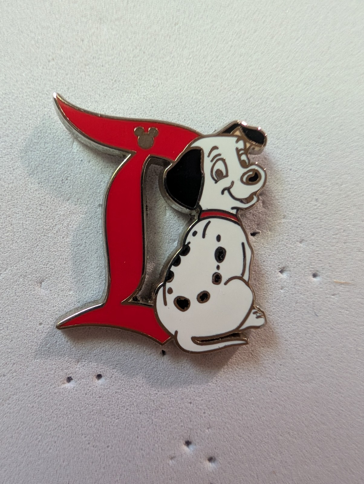 DLR Lucky Disneyland D Characters Hidden Disney 2024 Disney Pin