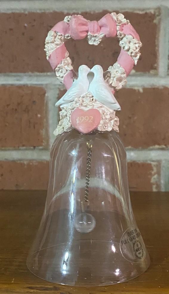 Vintage Avon Doves in Heart Bell Lead Crystal 24% 1992