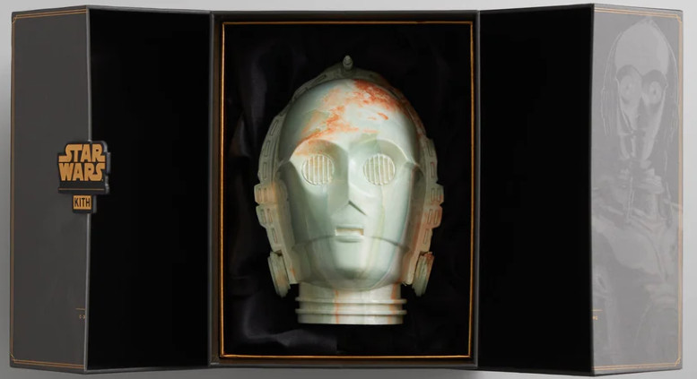 Kith x Star Wars C-P30 Helmet Paperweight (RARE, New in box) Kith x Star Wars C-P30 Helmet Paperweight (RARE, New in box)
