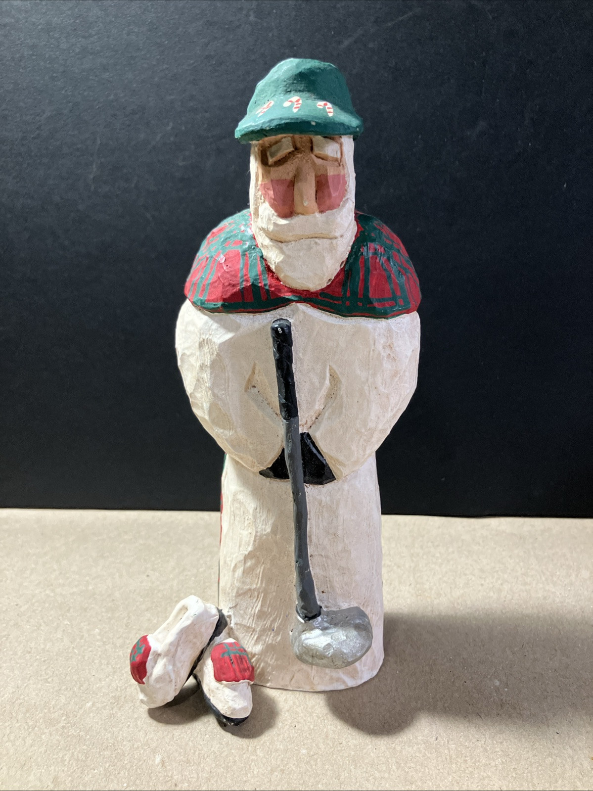 MacDonald Claus 1997 Carved Wood Scottish Golfer Figurine Scotland Signed Artist