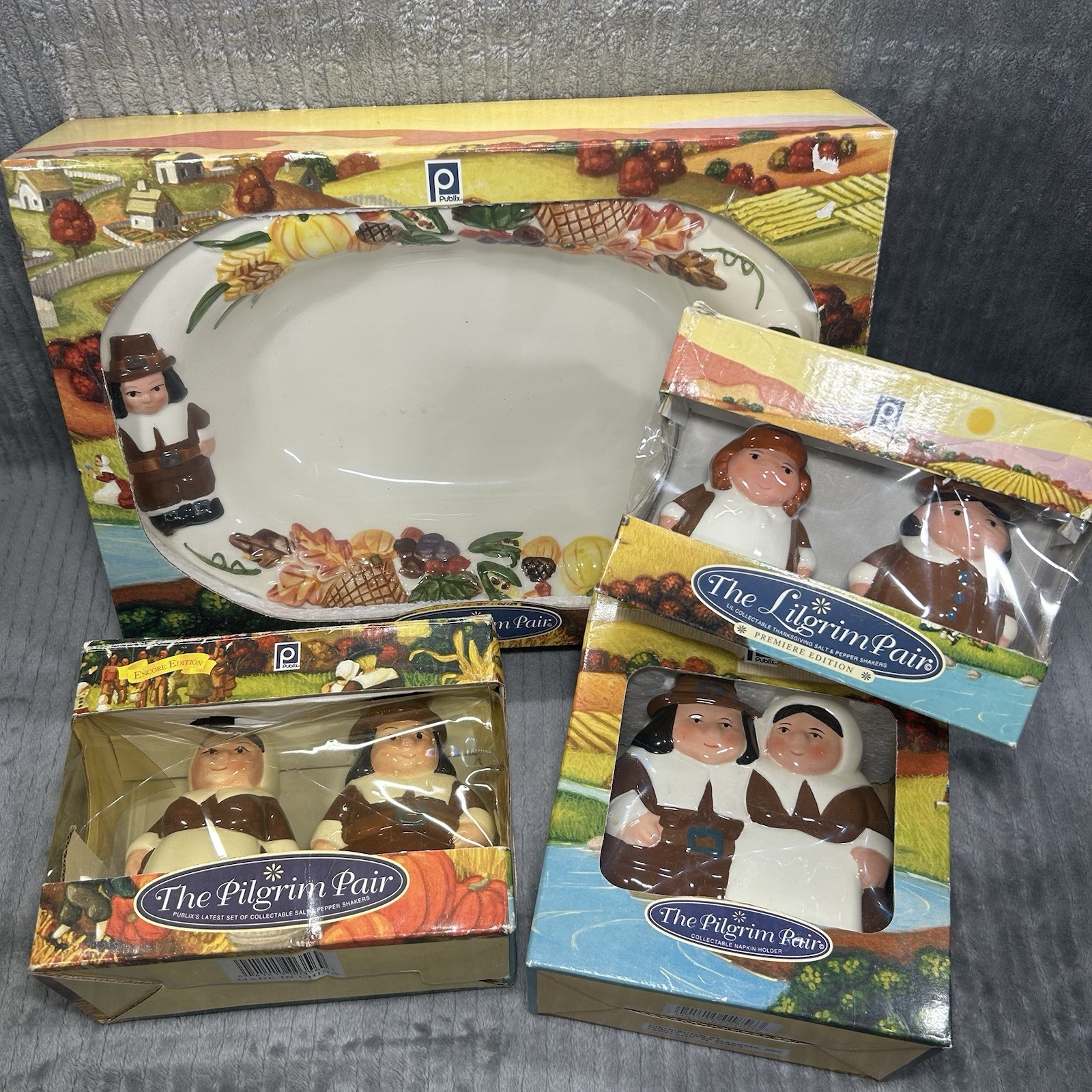 Publix Pilgrim Retired Lot of 4 Serving Bowl, Napkin Holder, and 2 Pairs of S&P