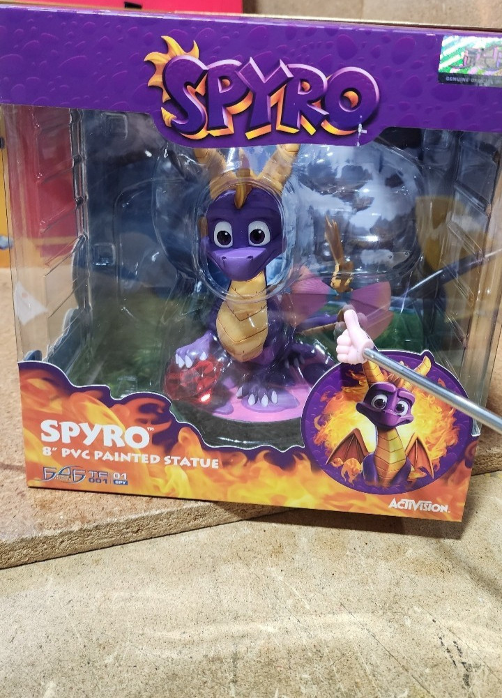 DEFECTIVE Spyro Exclusive Version  First4Figures  8 PVC Figure  G3D
