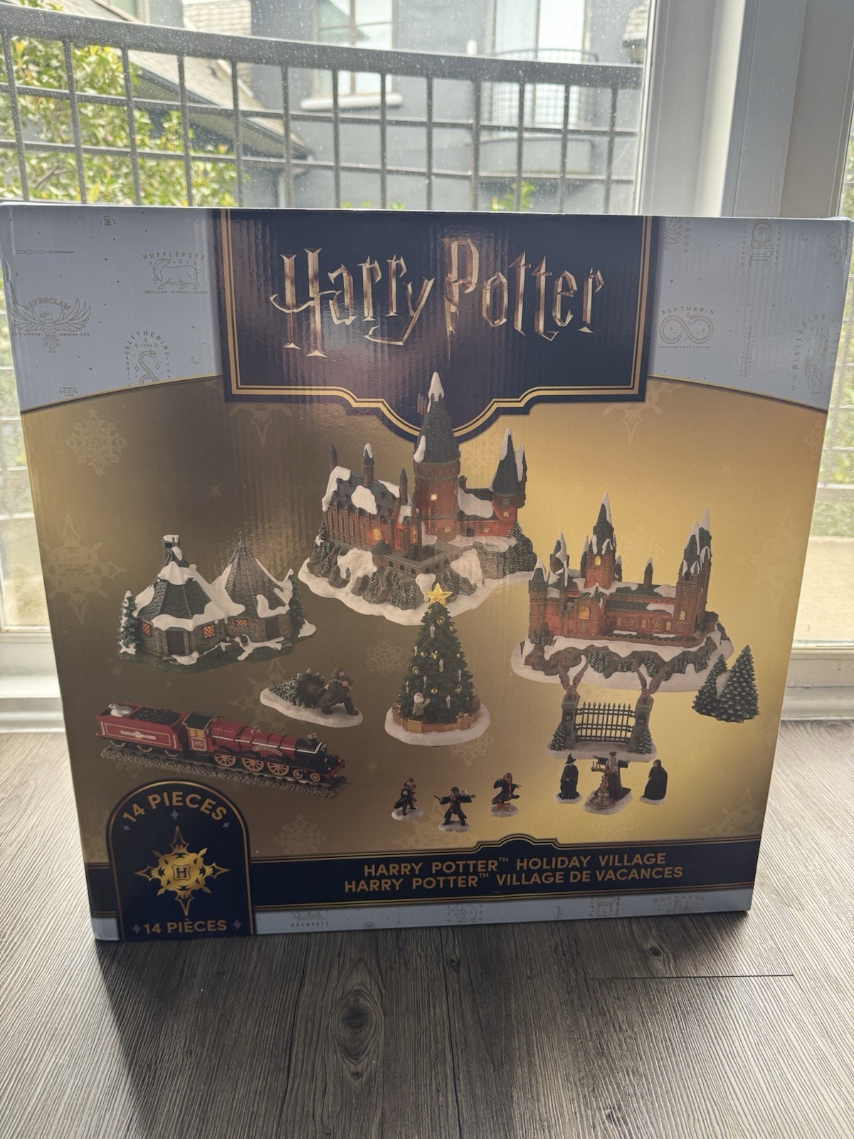 Harry Potter LED Lighted Christmas Village Set, 14 Ct Michael\'s BRAND NEW IN BOX
