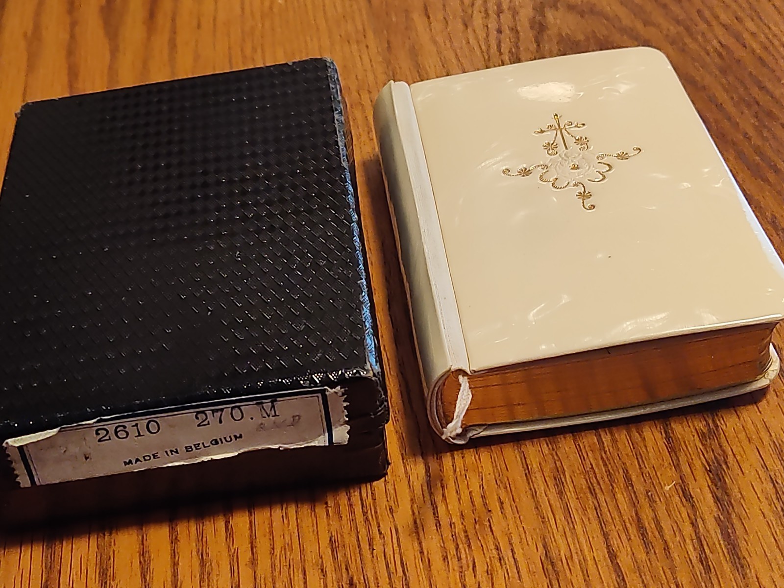 Antique Catholic c 1934 Key of Heaven Celluloid Prayer Book Leather Box  Belgium