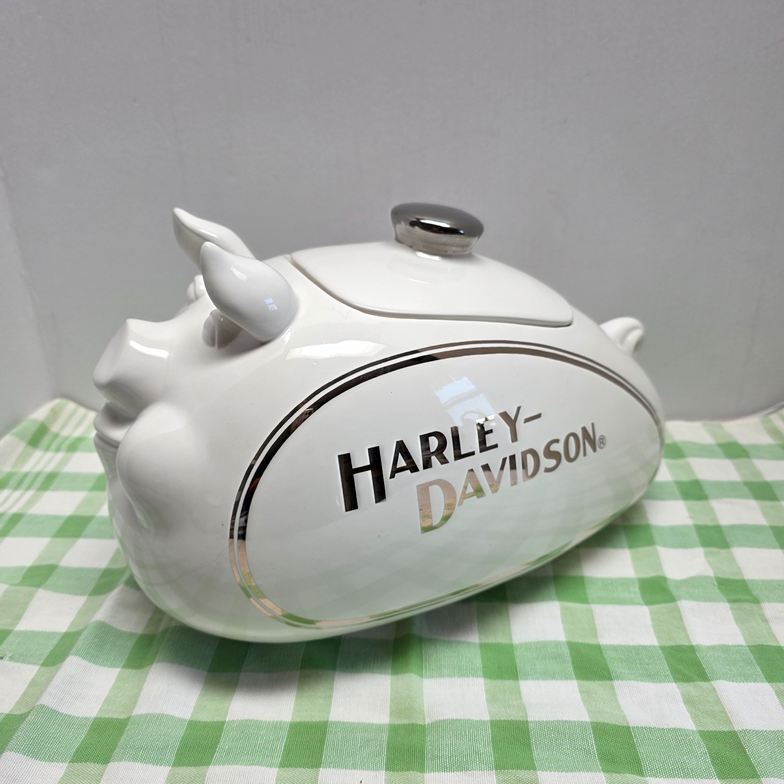Official Harley Davidson Ceramic Hog Gas Tank Cookie Jar - Excellent Condition