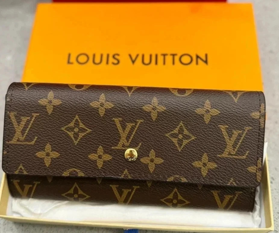 Authentic Louis Vuitton Portefeuille Sarah Monogram Long Wallet – Brown