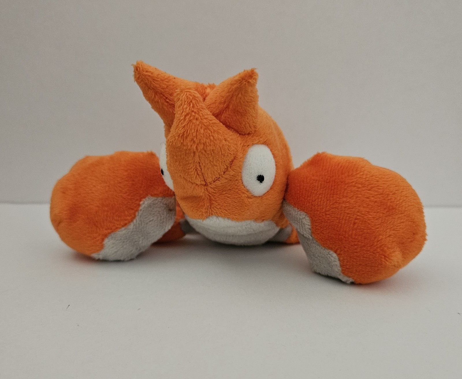 2004 Hasbro Corphish Pokemon 4