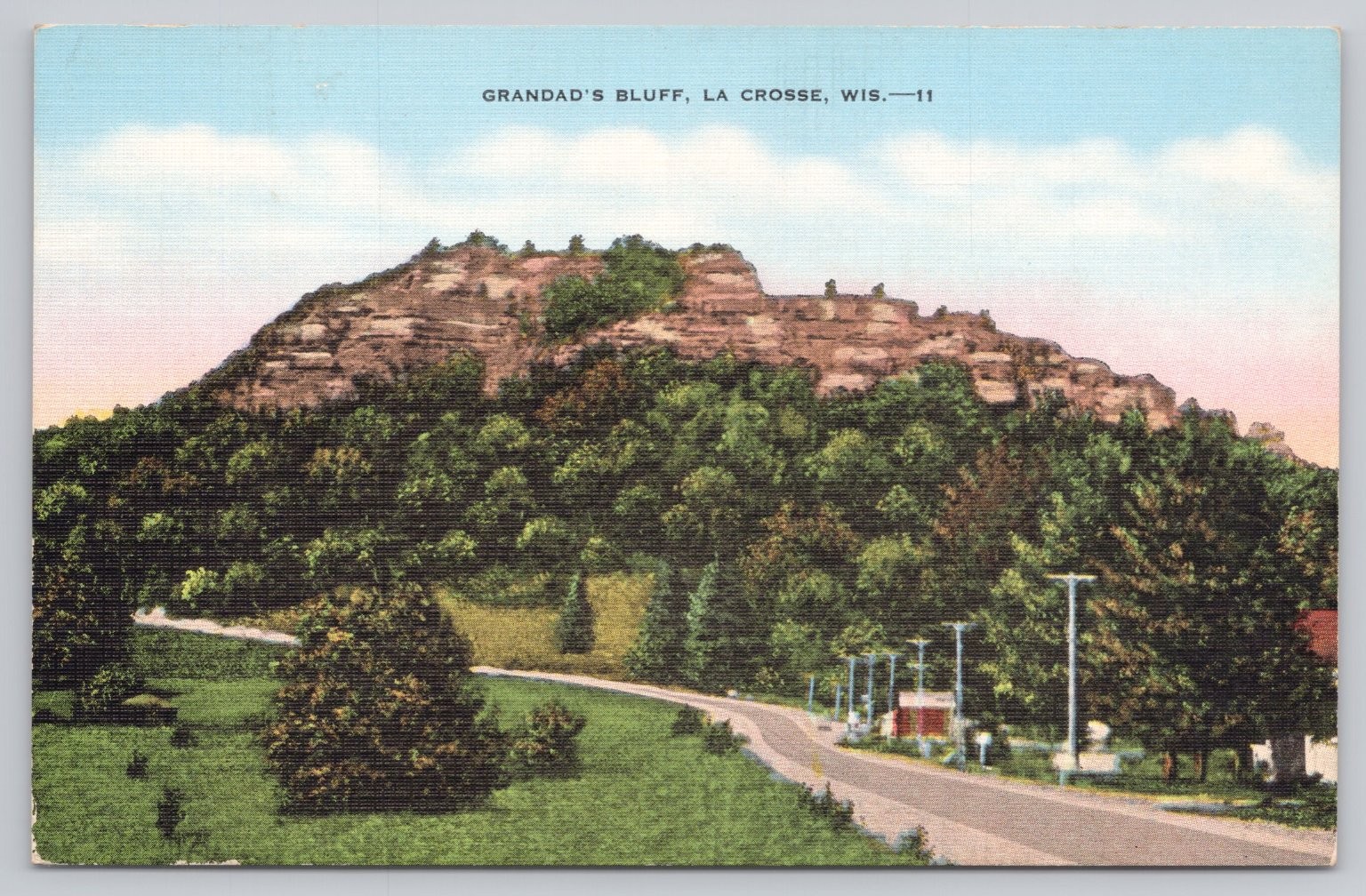 Grandad\'s Bluff La Crosse Wisconsin Vintage Linen Postcard Scenic View