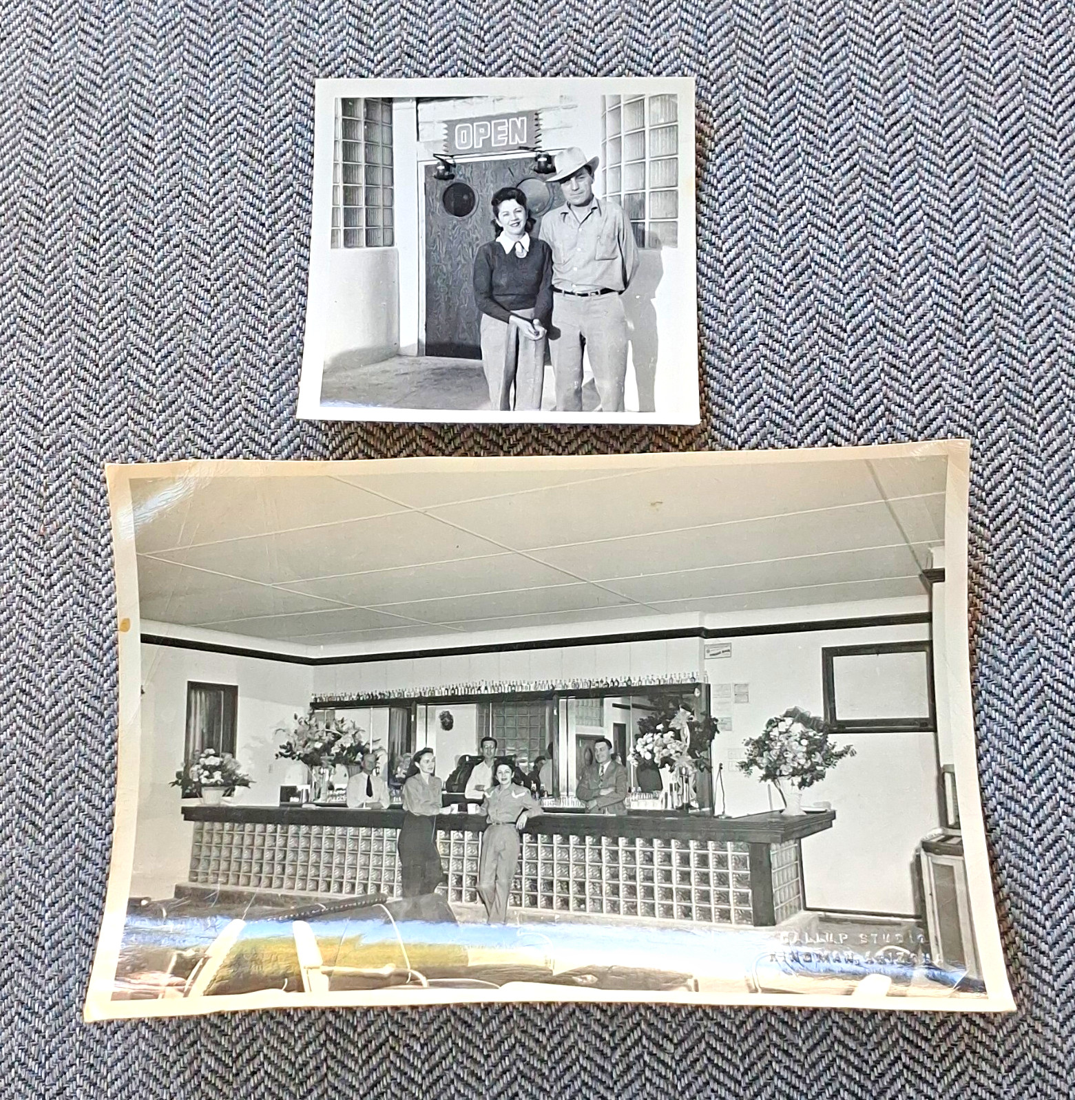 2 Vintage B&W Photo Prints Bar Gallup Studio Kingman Arizona Interior & People 2 Vintage B&W Photo Prints Bar Gallup Studio Kingman Arizona Interior & People