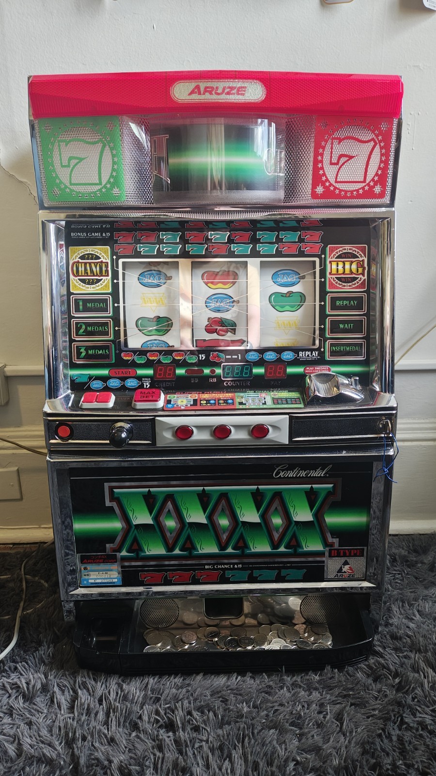Japanese Pachislo Slot Machine Aruze Continental XXXX  FUNCTIONAL W/KEYS+TOKENS