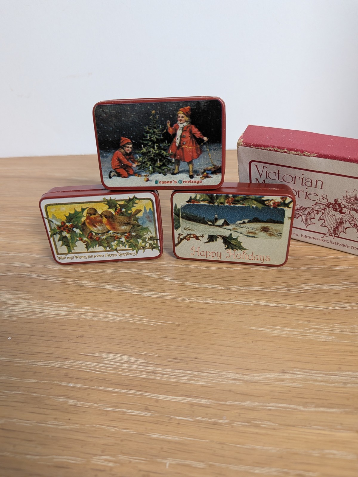 Vtg 1981 Lillian Vernon Victorian Memories Mini Christmas Tins Set of 3 with Box
