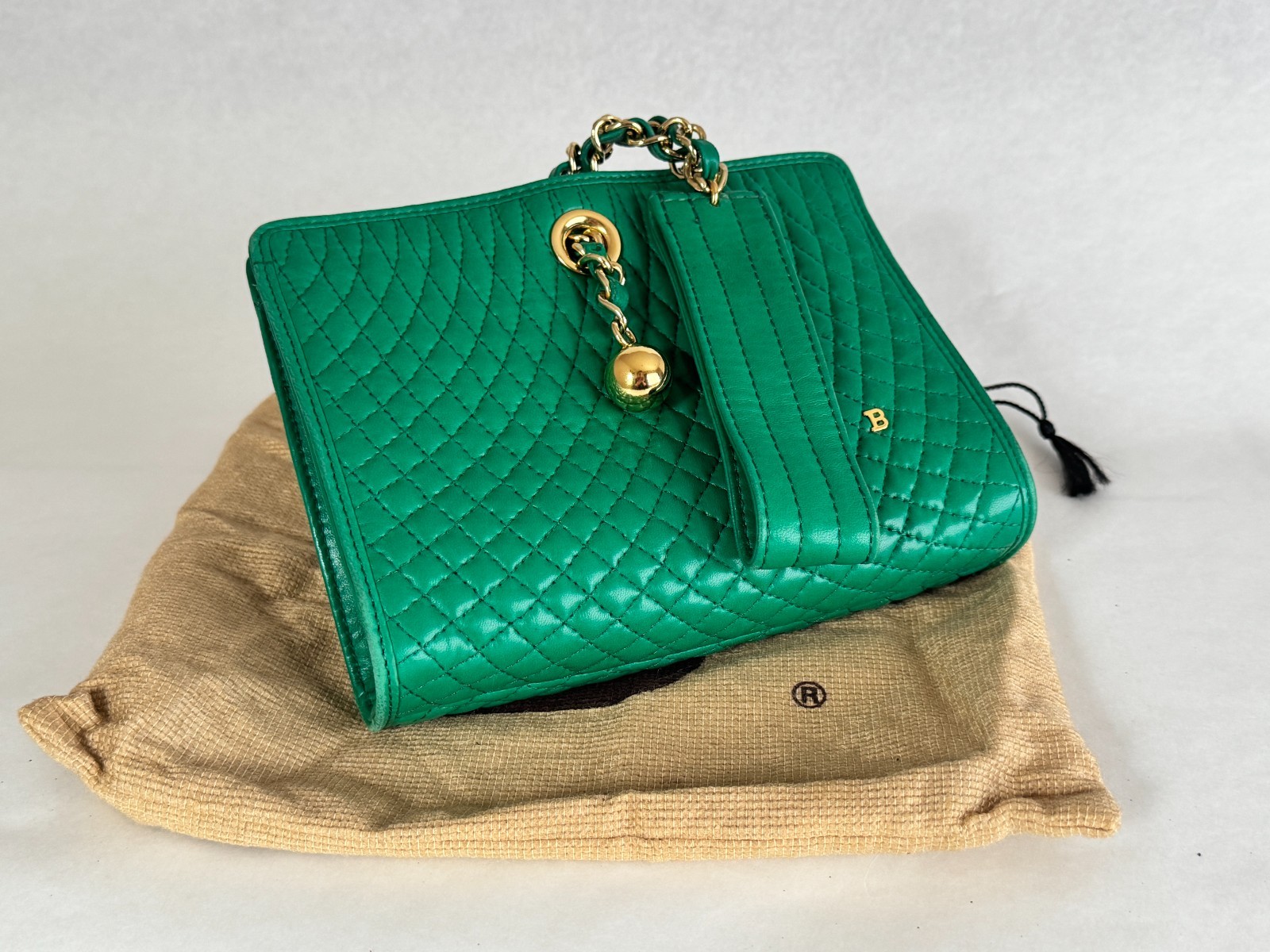 Vintage Bally Wristlet - Green with gold hardware, very good exterior condition