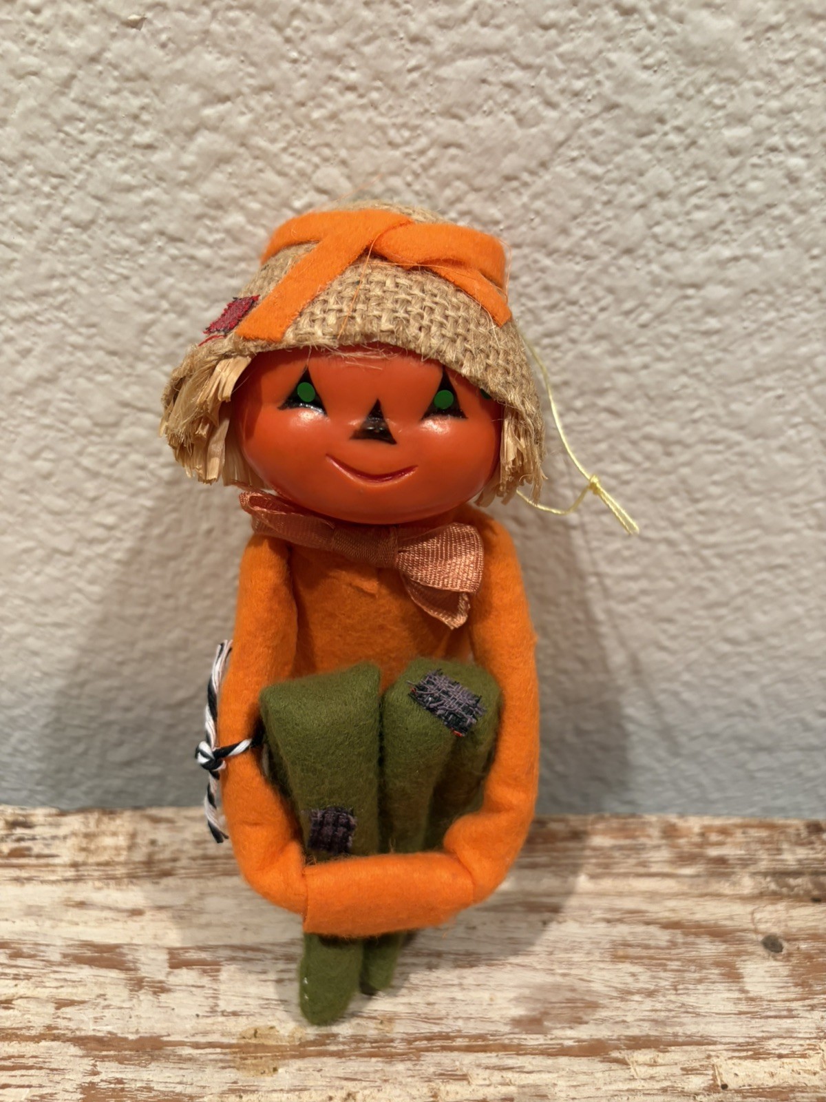 Vintage Halloween Jack-O-Lantern Pumpkin Head Scarecrow Owl Knee Hugger
