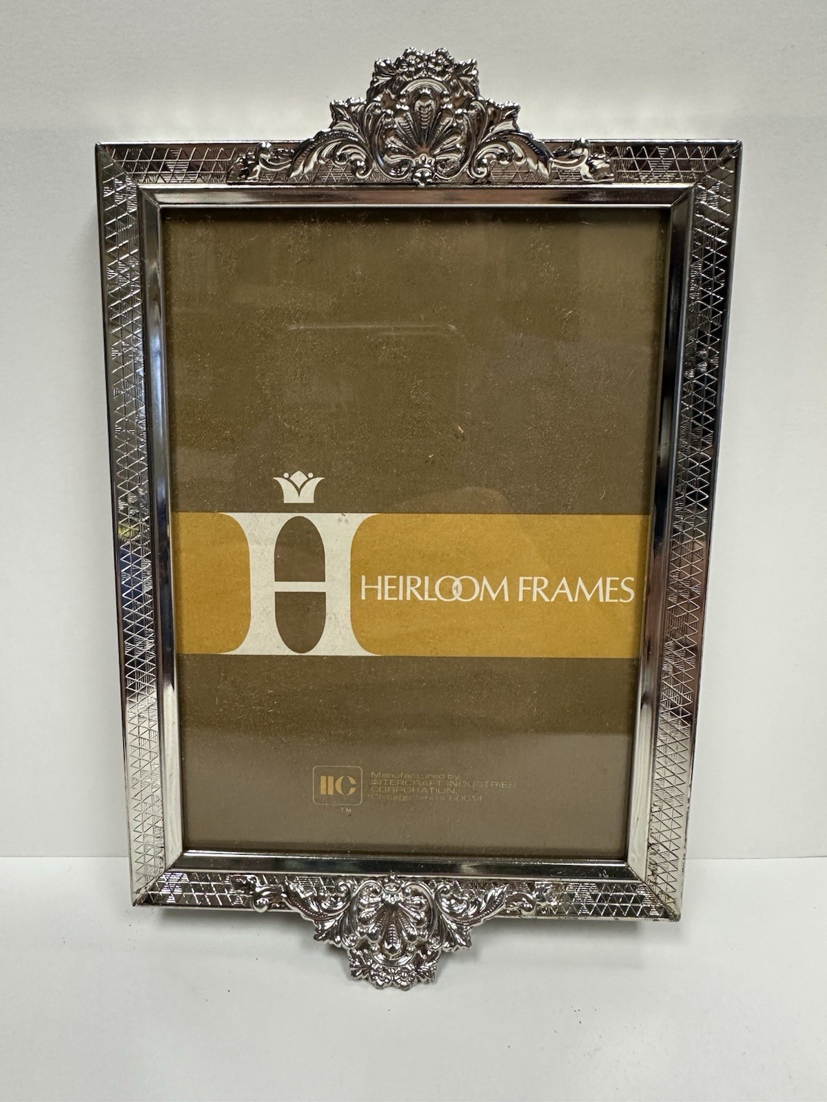 Heirloom Frames Hollywood Regency Metal Gold Tone Picture Frame 4.5x 6 Ornate Heirloom Frames Hollywood Regency Metal Gold Tone Picture Frame 4.5x 6 Ornate