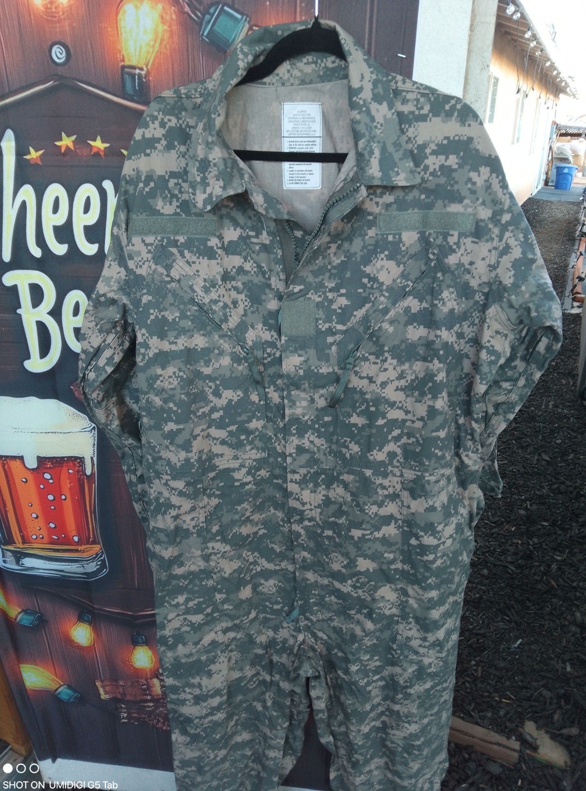 GENUINE US MILITARY ISSUED ACU CAMOUFLAGE MECHANICS COVERALLS. SIZE X-LARGE NEW