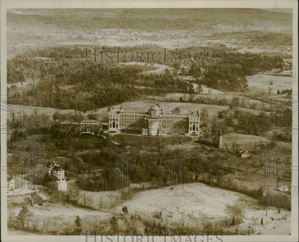 1929 Press Photo Aerial view of College Jesuit Studies, Weston - lry13637