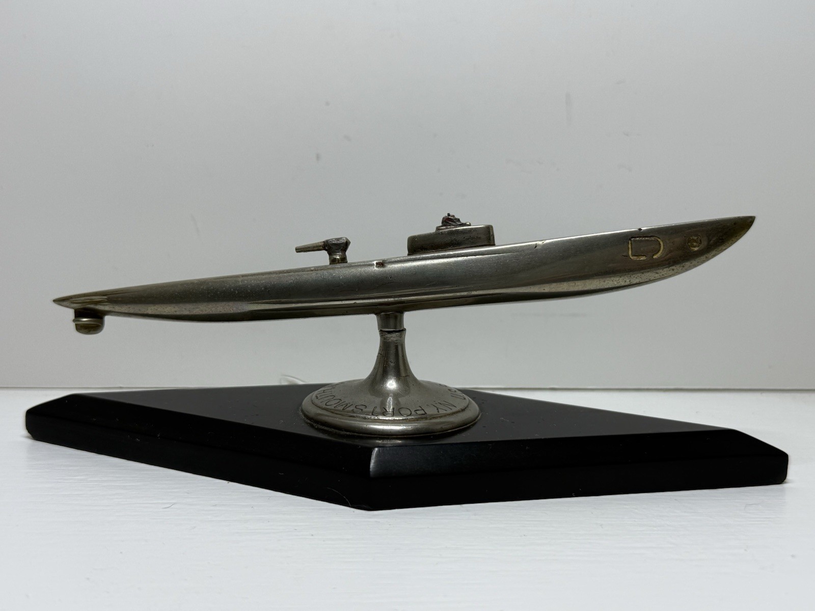 WWII USS Torsk SS-423 Submarine Portsmouth Navy Yard Metal Presentation Model