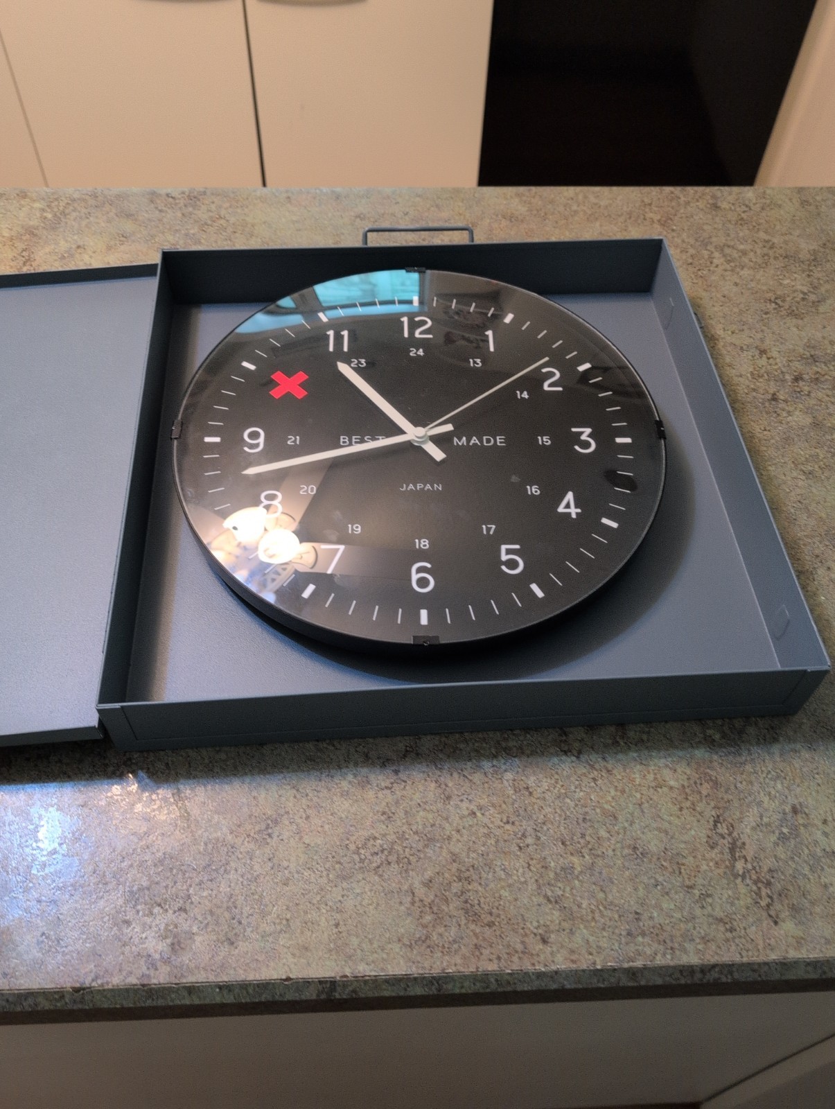 Vintage Battery Operated Wall Clock w Metal Case Best Made Co. USA 12.5\