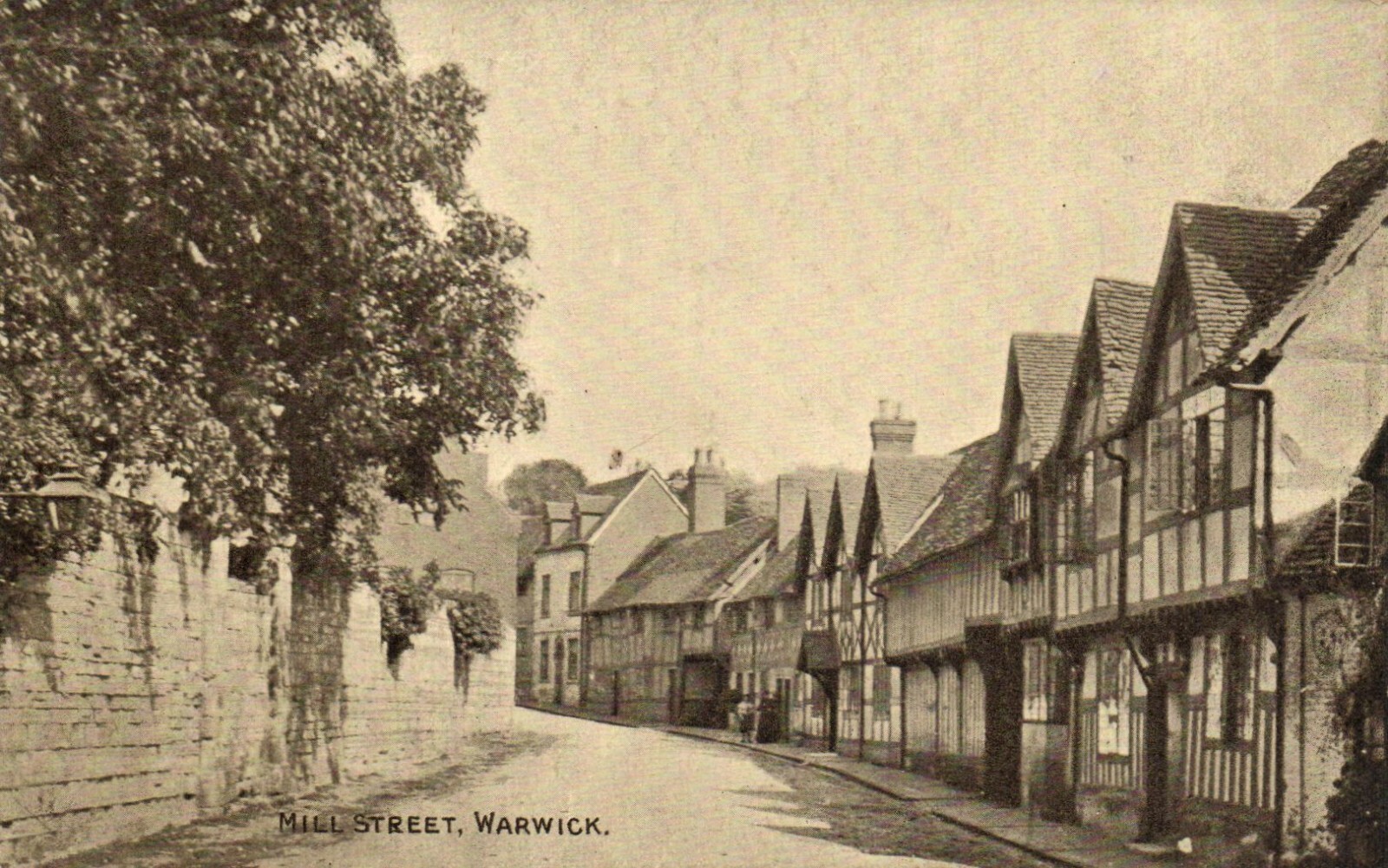 PC WARWICK MILL STREET WARWICKSHIRE ENGLAND VINTAGE POSTCARD (u1816)