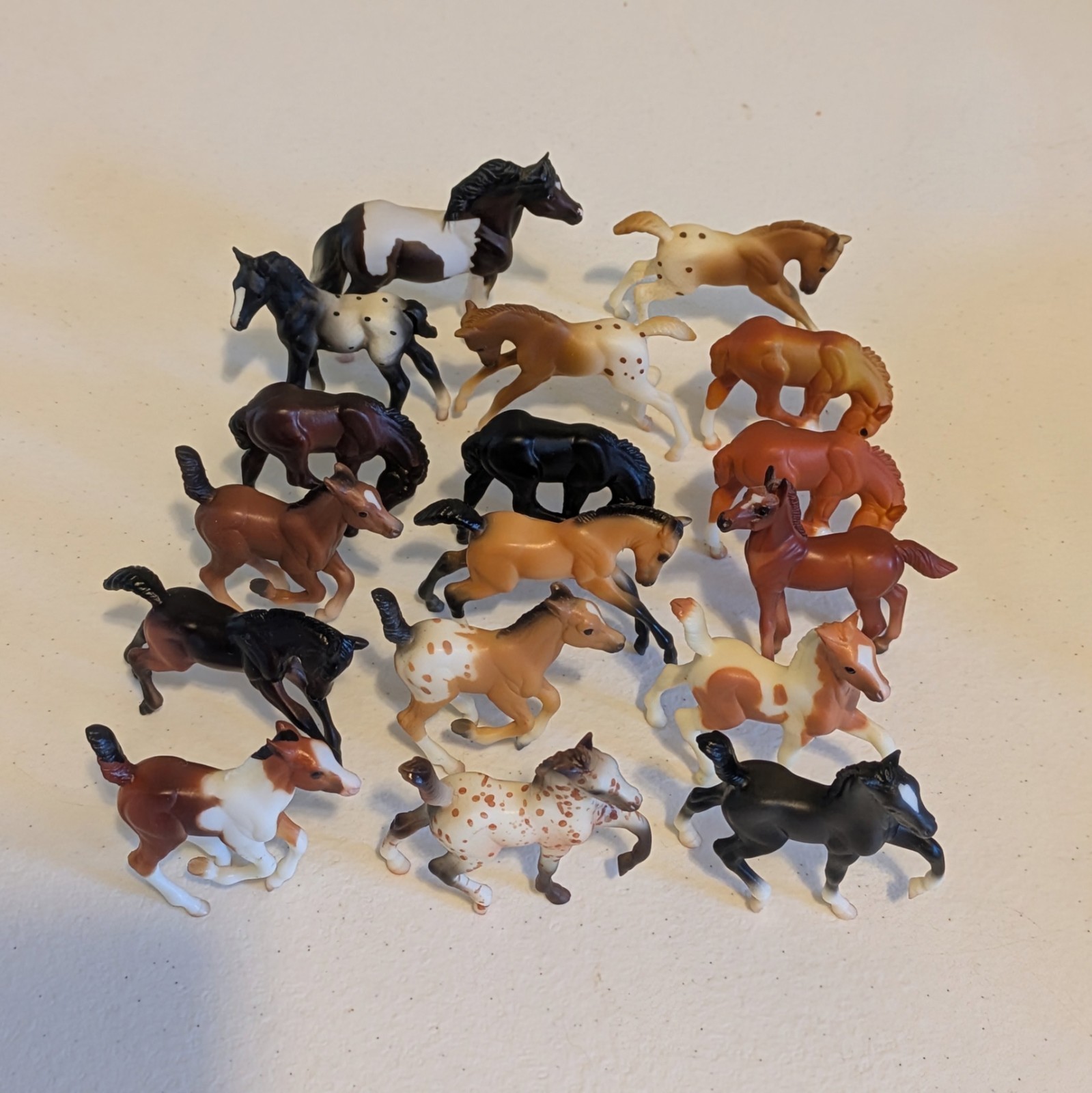 Breyer Stablemates Horses Lot Of 17 Foals 1990s