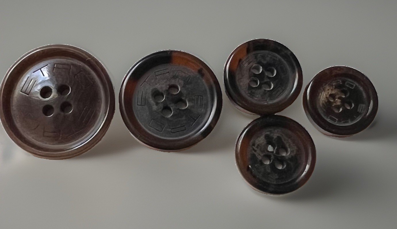 Authentic ETRO Italy Designer Replacement Buttons - Set of 5 Mixed Sizes