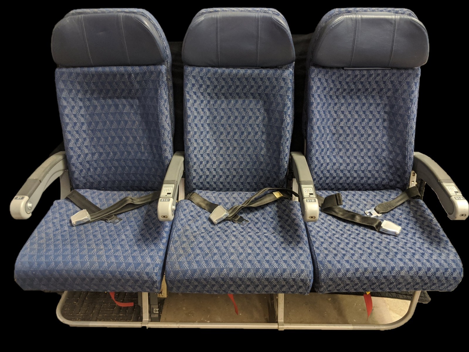 Aircraft Triple Economy Seat - 757