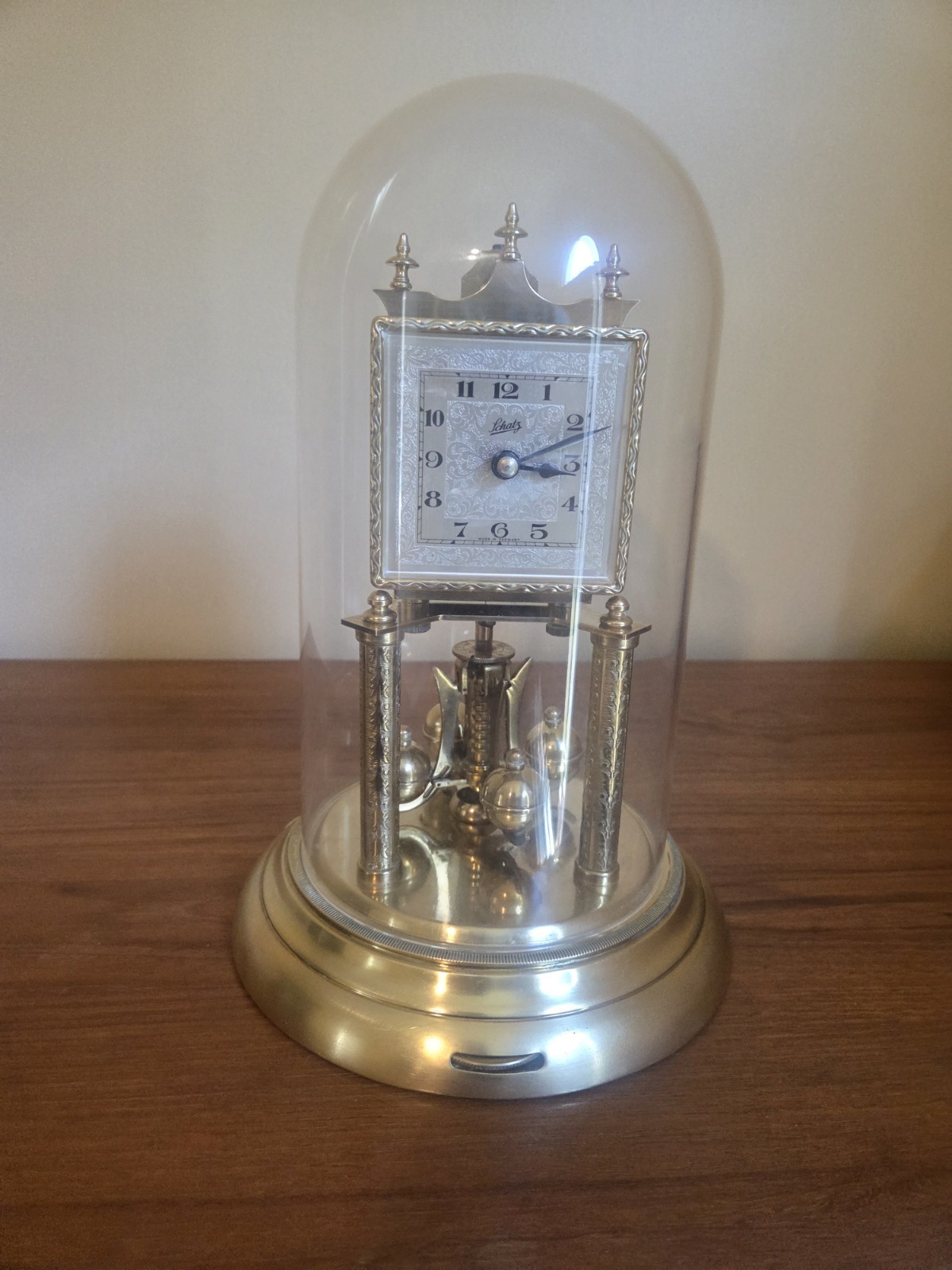Vintage 1954 Schatz Model 49 torsion pendulum clock Square Face Working W/Key
