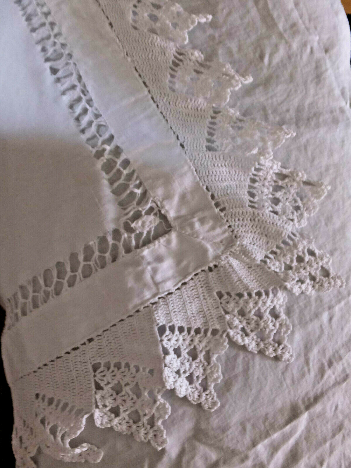 A Beautiful True Vintage Tablecloth with Decorative Triangular Edging