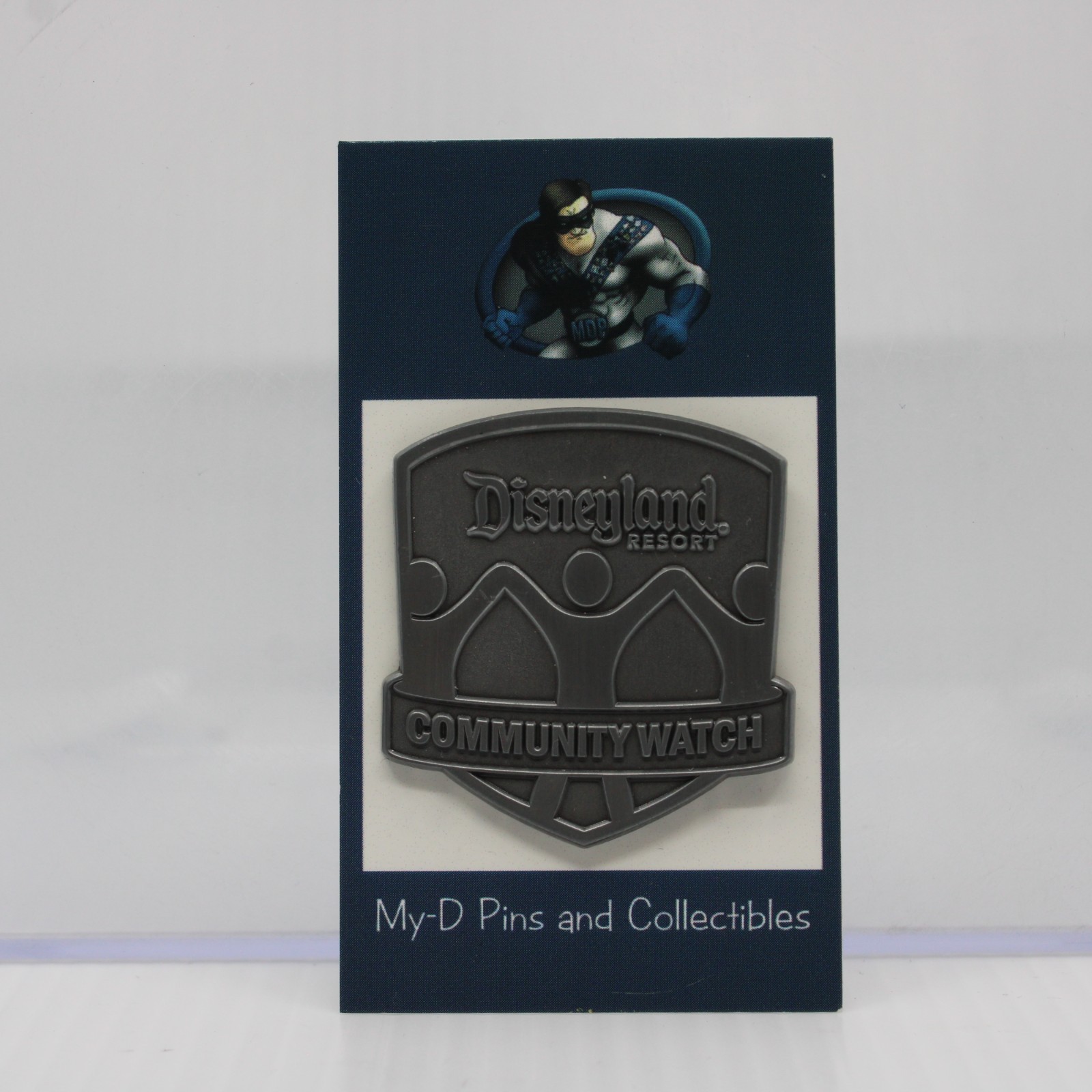 C2 Disney DLR Cast member Exclusive Pin Community Watch