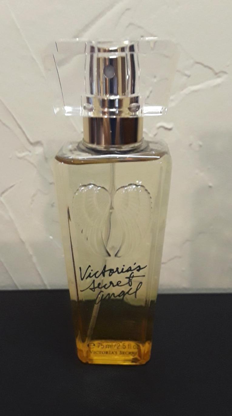 Victoria's Secret Angel Gold Body Fragrance Mist 2.5oz New Travel Size ( Wings )